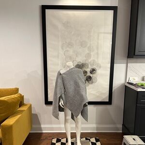 Beautiful Gray Knit Poncho- Love this!🖤BOGO